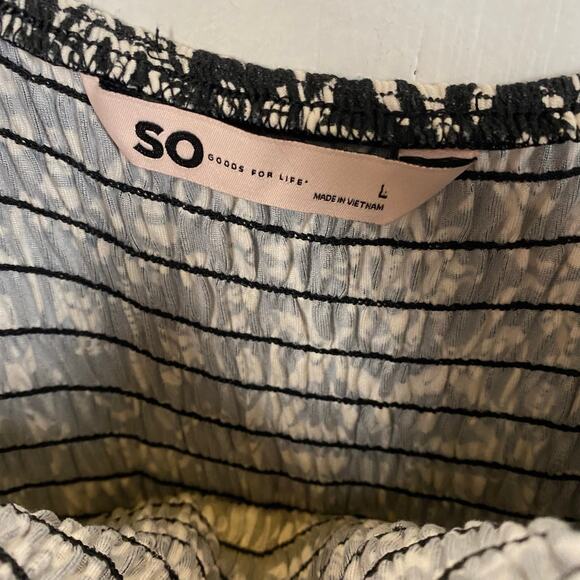 SO Good For Life Black Patterned Smocked Knit Jumpsuit Size Large - Picture 7 of 9